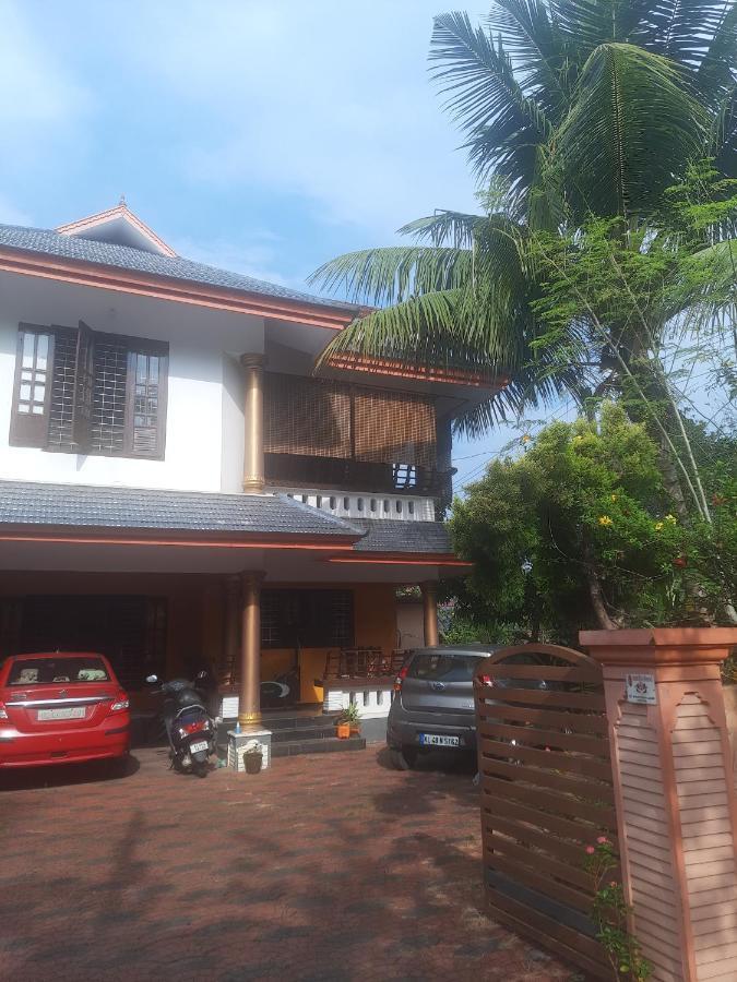 Navendu Homestay Alappuzha Εξωτερικό φωτογραφία
